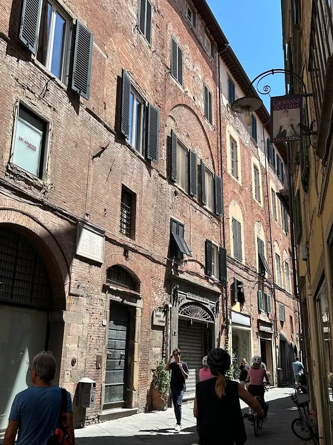 lucca