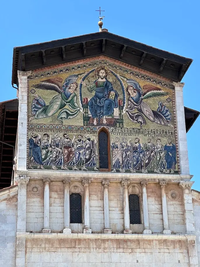 lucca